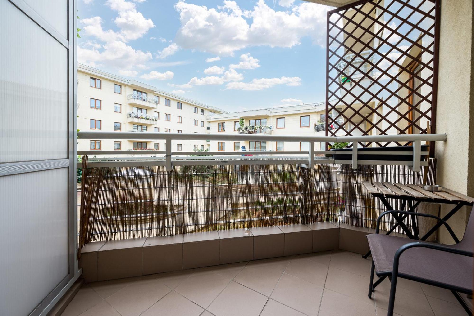 Metro Ksiecia Janusza Cosy Apartment Warszawa Exteriör bild